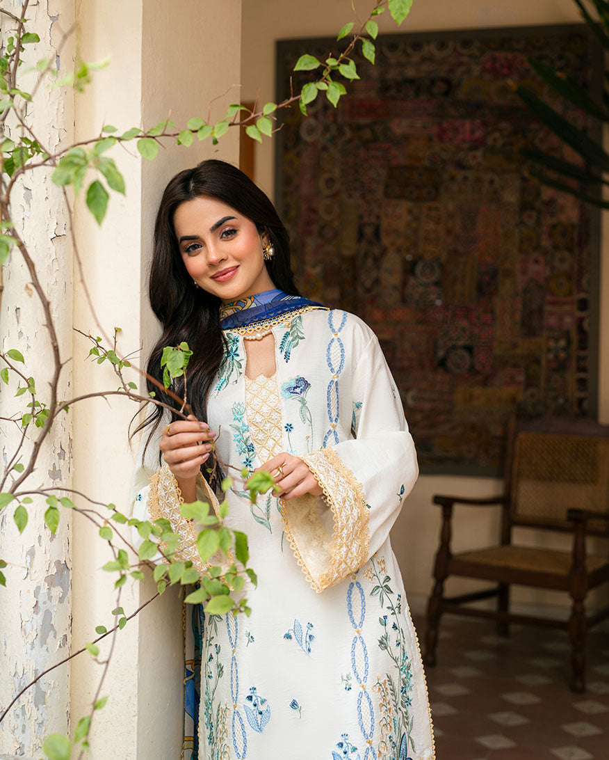 Roheenaz | Aashiyana Lawn | Zoya