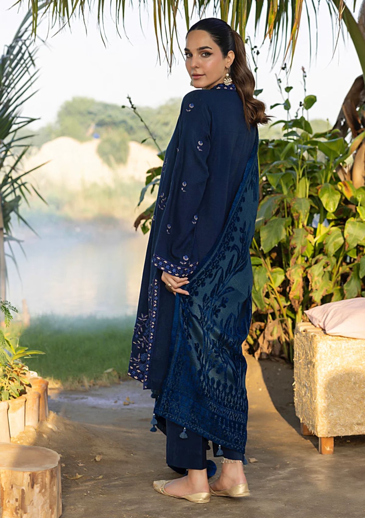 Winter Collection - Lakhany - Luxury Winter 24 - LG-RL-0101 - Official Lakhany - Agha Fabrics UK