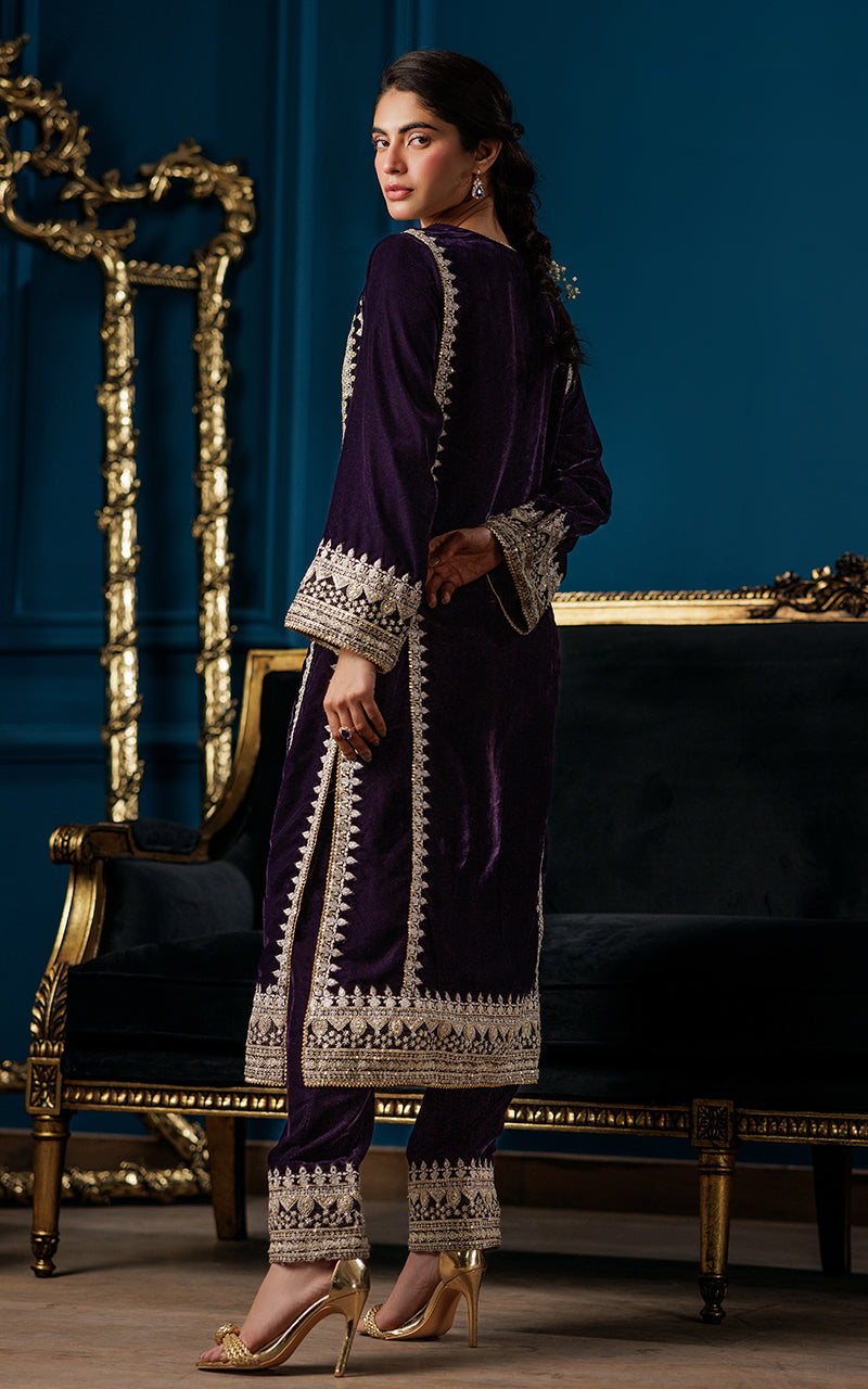 Threads and Motifs | Velvet Collection 25 | 2PC TV-03