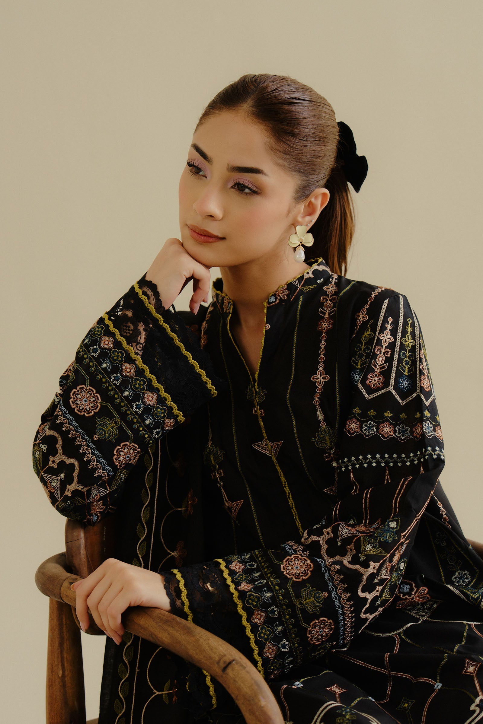 Zara Shahjahan | Coco Lawn 25 | Iris-2A