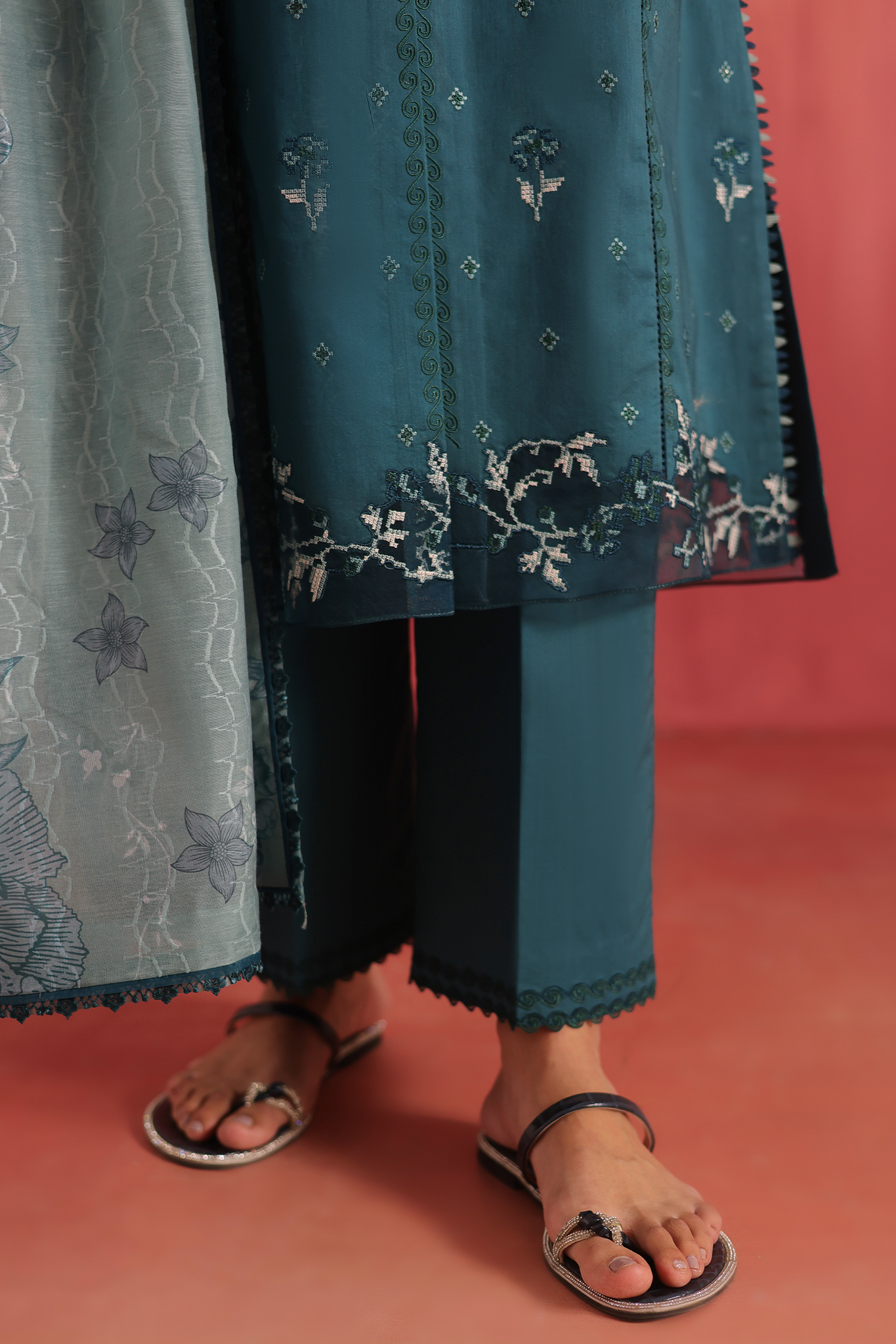 Seran | Nayab Eid Lawn | TIA