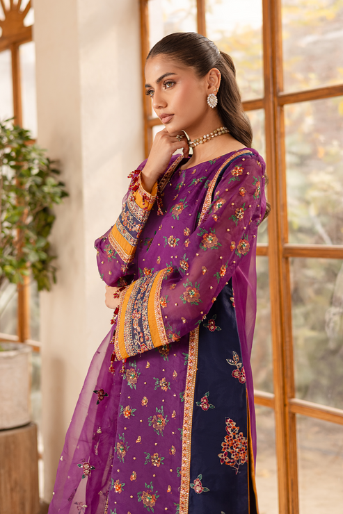 Emaan Adeel | Noore Festive Formals | NAYERA