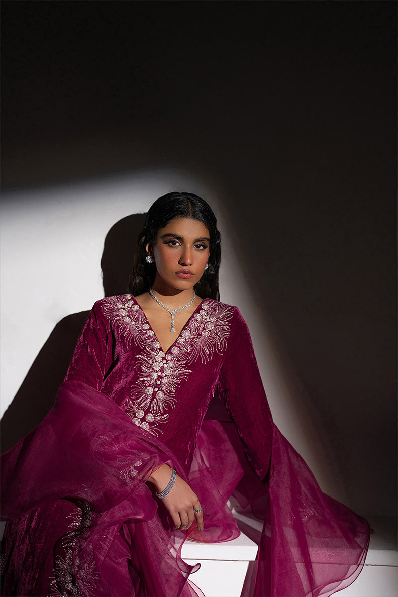 Caia | Luxury Velvet Edit 25 | Fuchsia