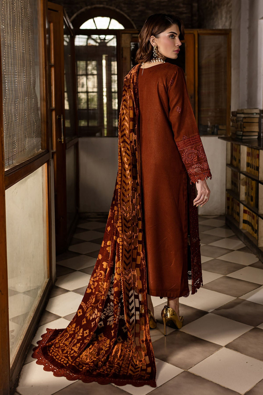 Nureh | Exclusive Shawls | NE-120
