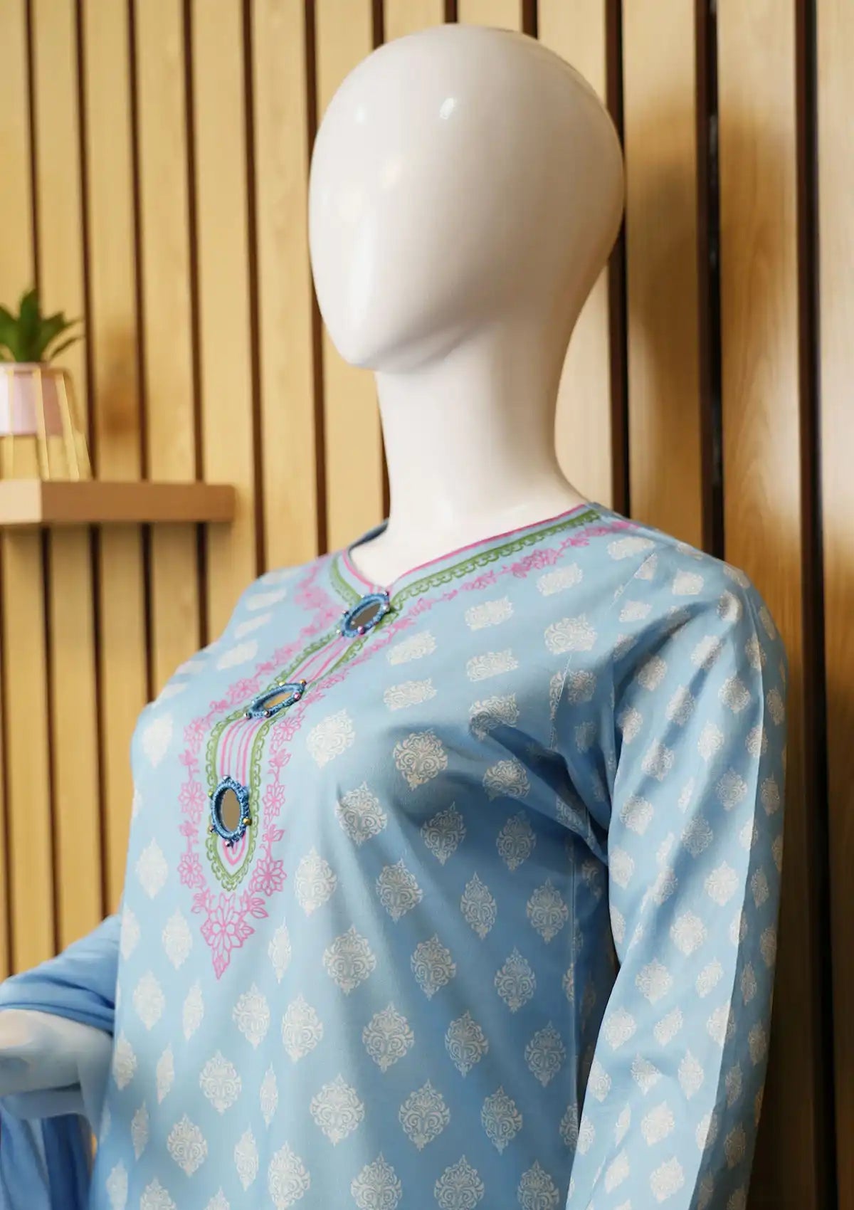 Winter Collection - Madiha Jahangir - Gulmira - Cambric - 3 pcs - D#10 - Official Madiha Jahangir - Agha Fabrics UK