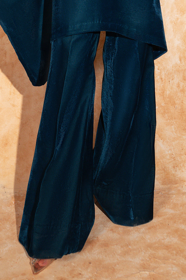 Fozia Khalid | Velvet Deck | Nina - Official Fozia Khalid - Agha Fabrics UK