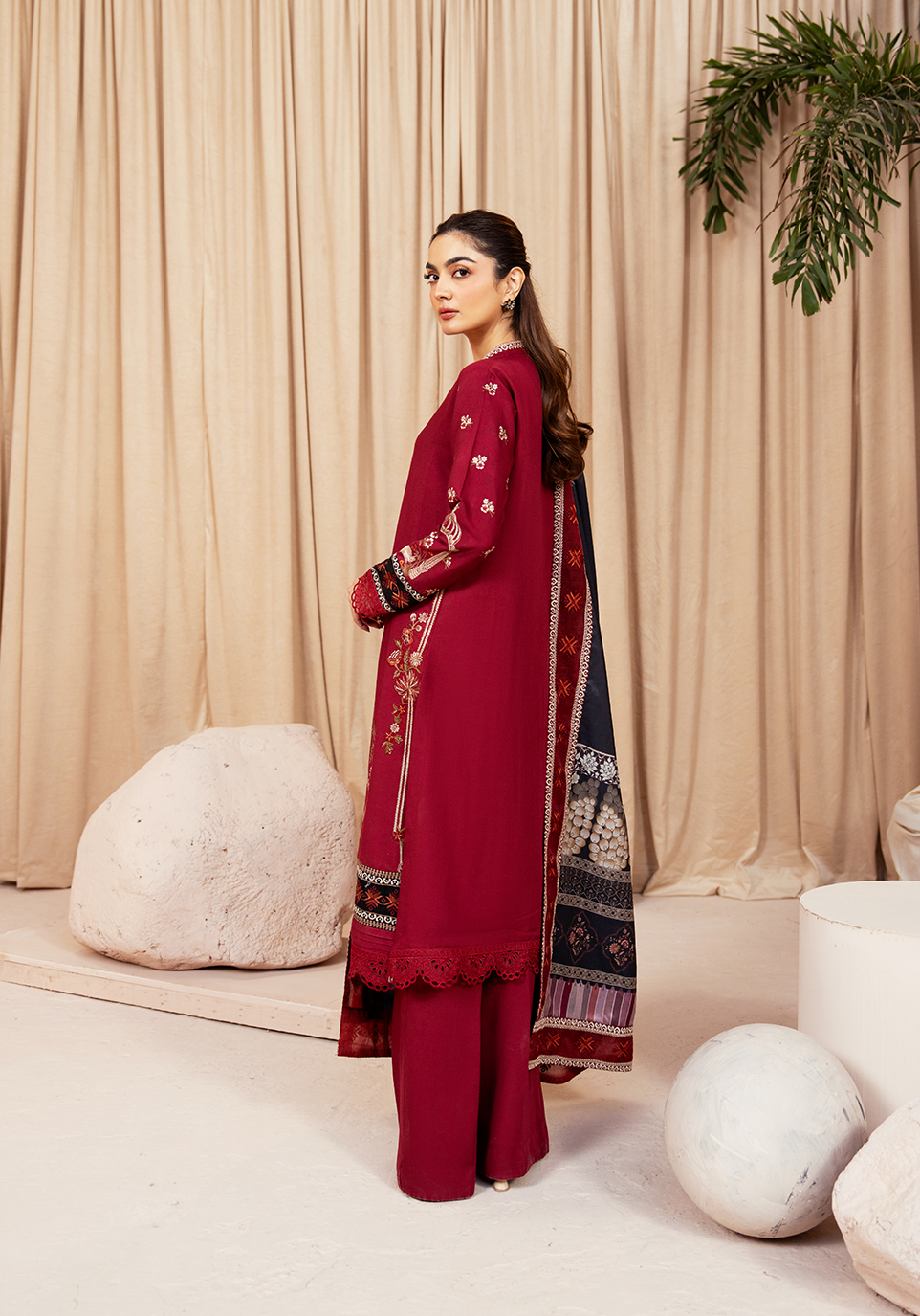 Zarqash | The Winter Luxe Pret | CRIMSON ECHO