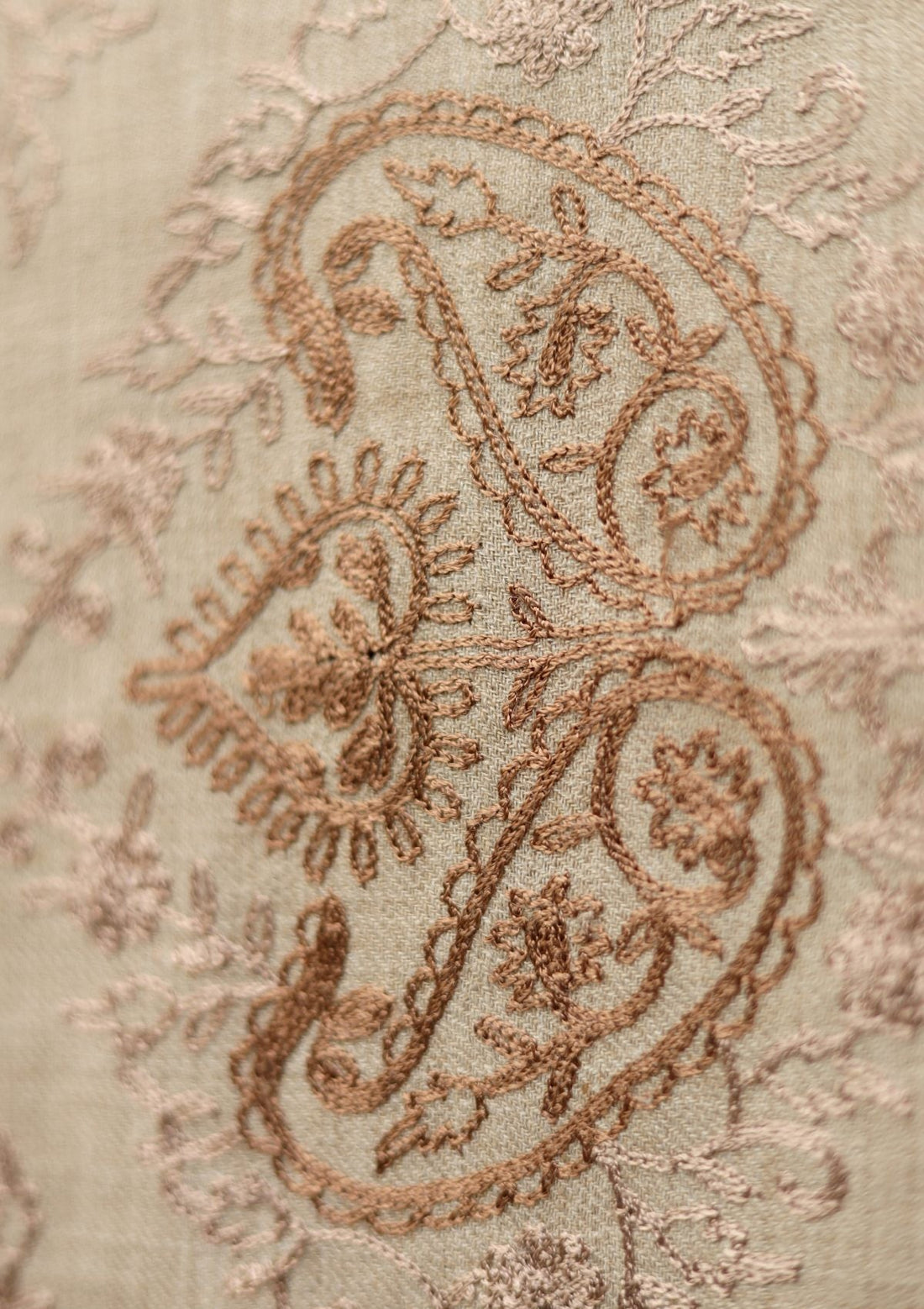 Ari Work Wool Shawl D - 53 - D Skin - Official Shawls Niche - Agha Fabrics UK