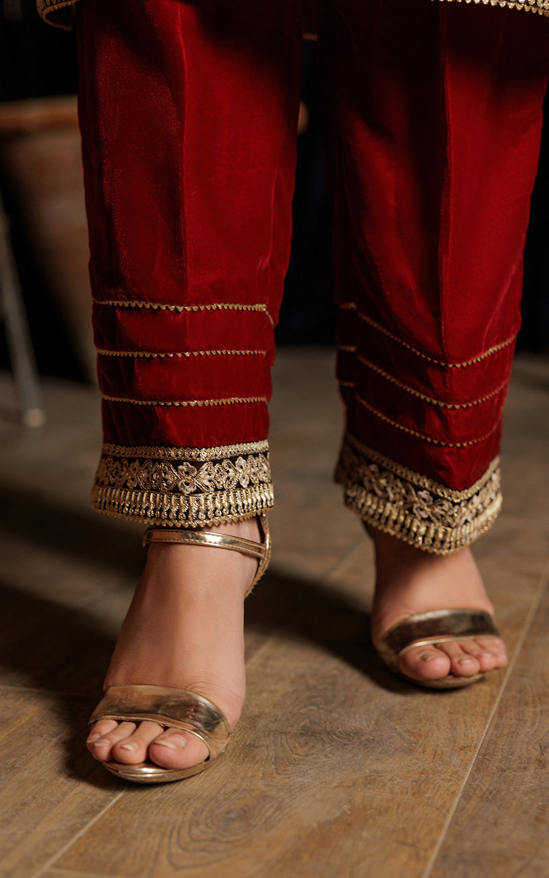 Threads and Motifs | Velvet Collection 25 | 2PC TV-01