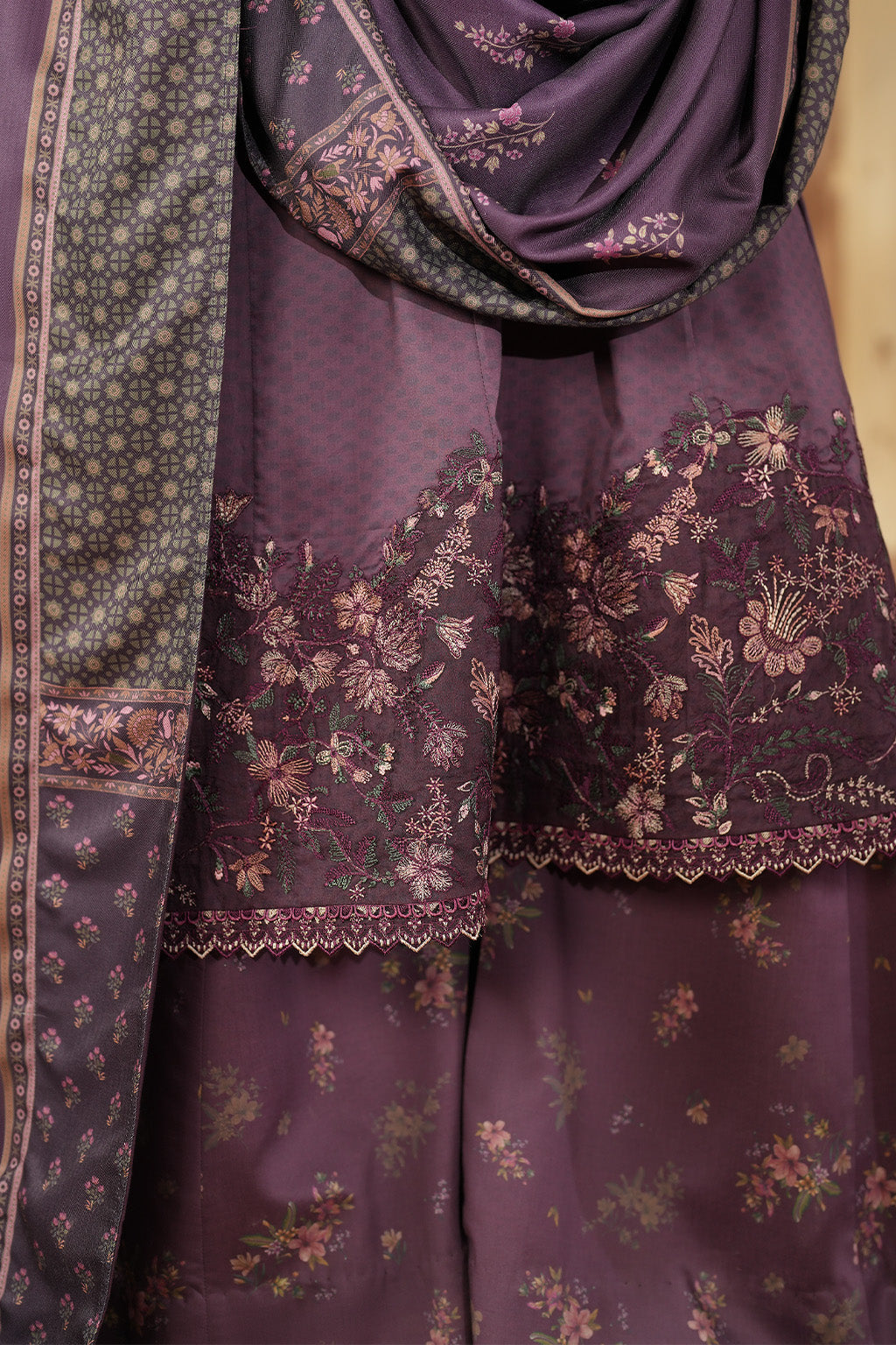 Iznik | Winter 25 | IPF-11 - Official Iznik - Agha Fabrics UK