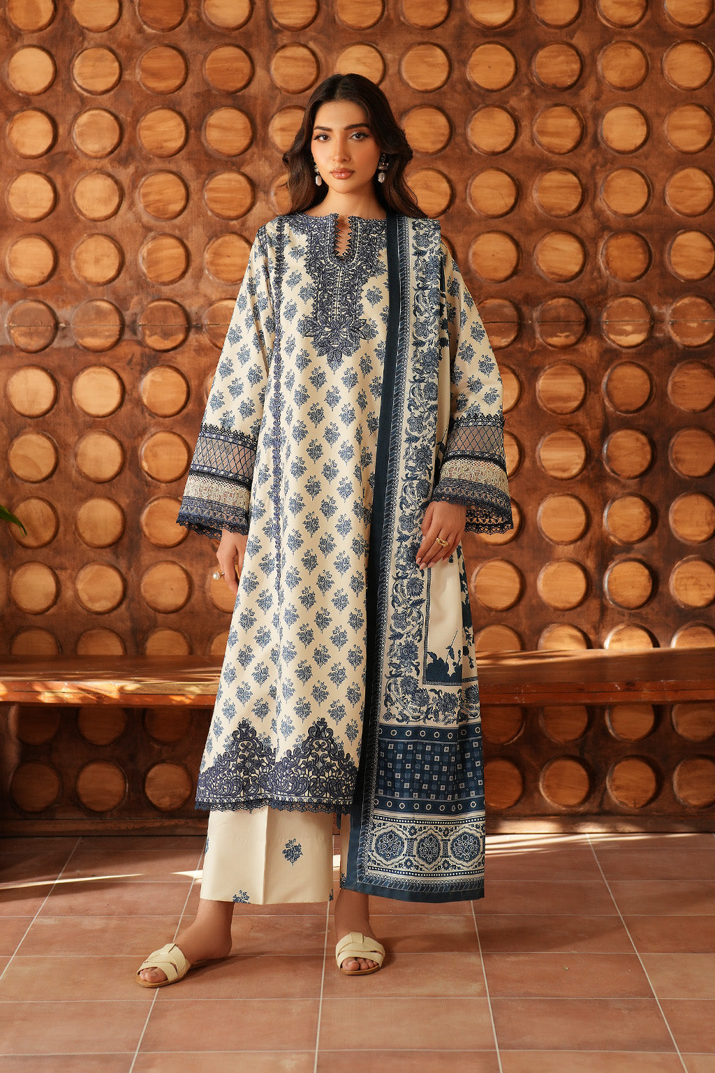 Iznik | Winter 25 | IPF-07 - Official Iznik - Agha Fabrics UK