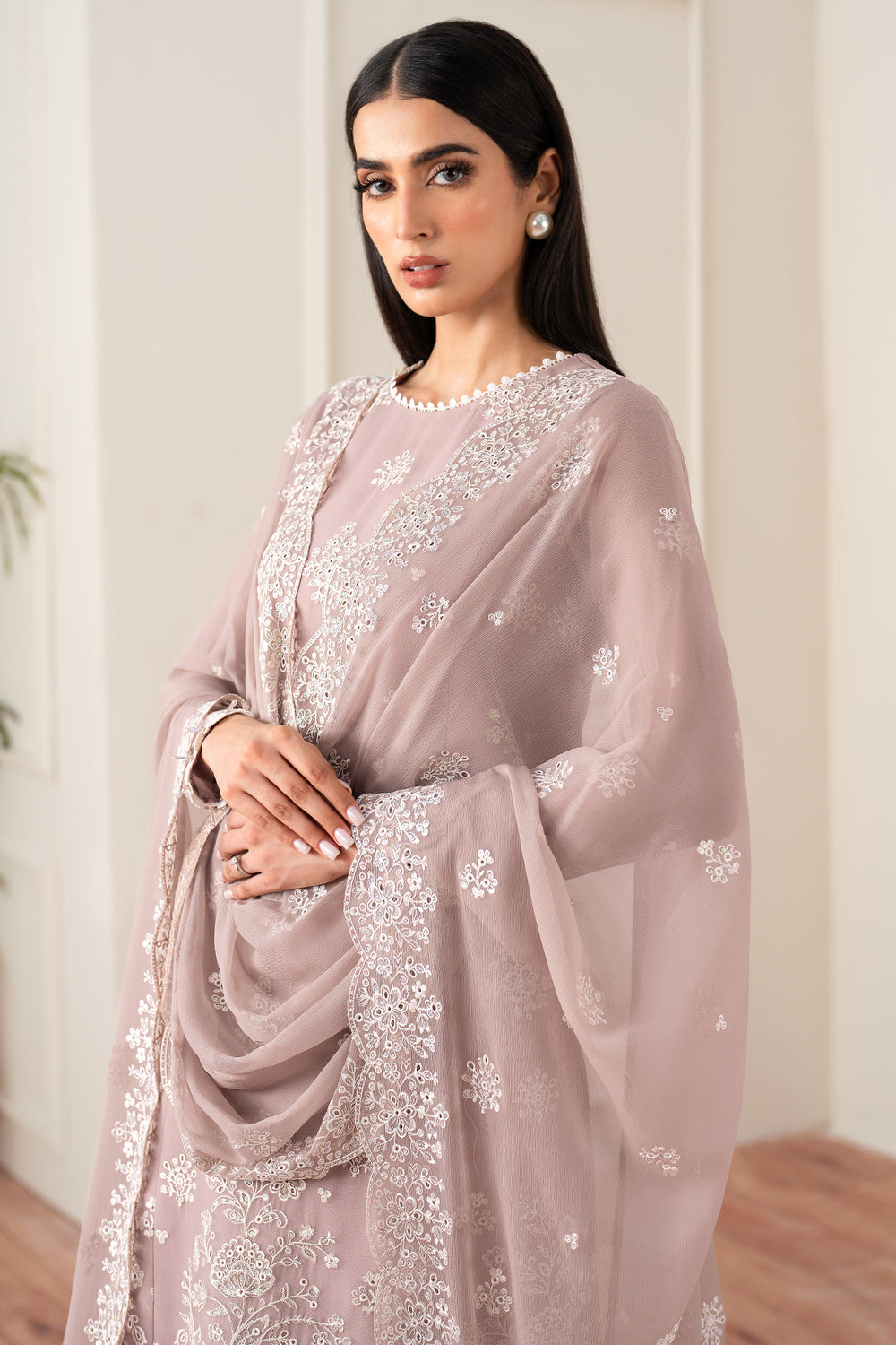 Farasha | Essence Formals 25 | Powder Bloom