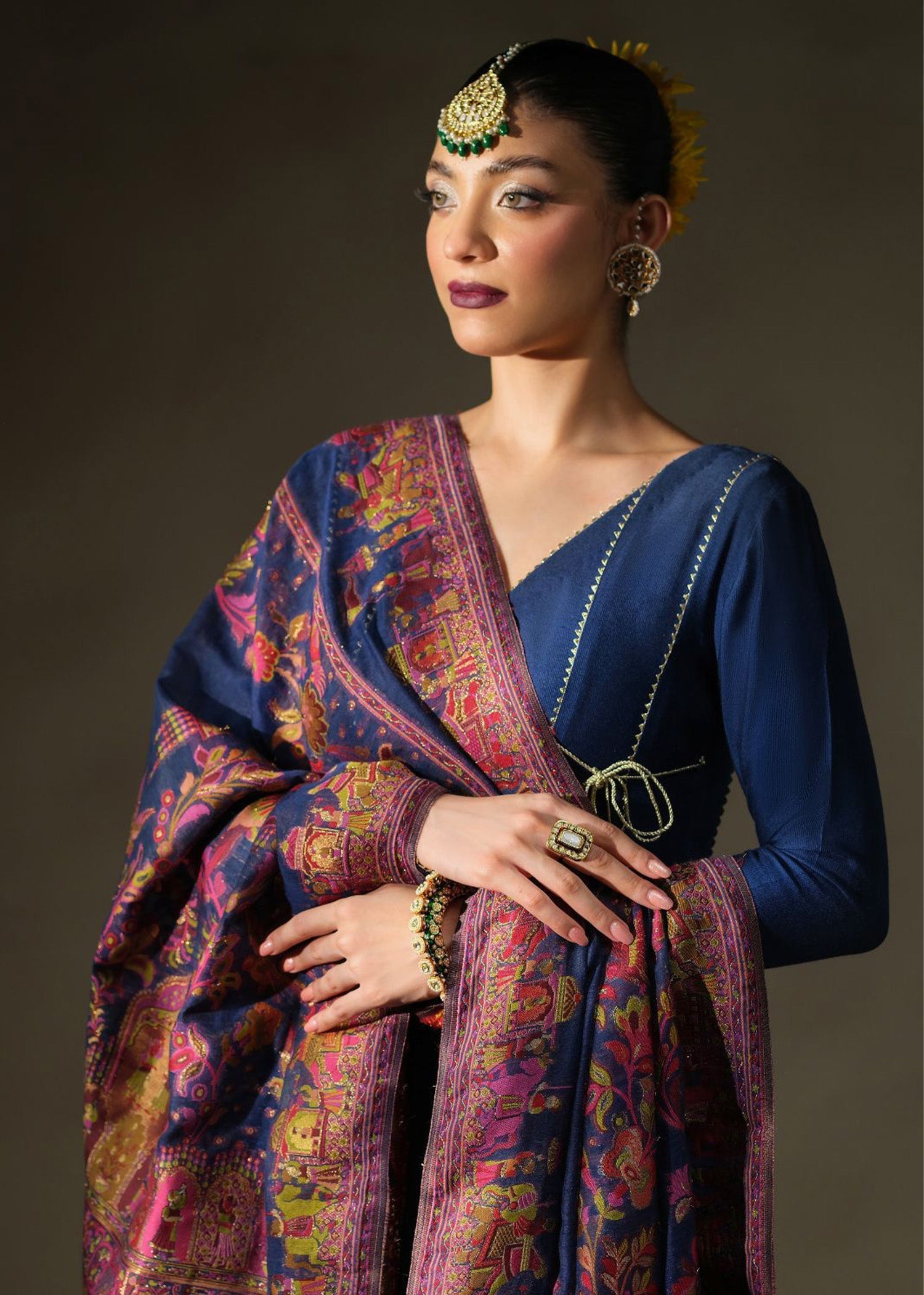 Mahum Asad | Khaani Formals | Mughal Shawl