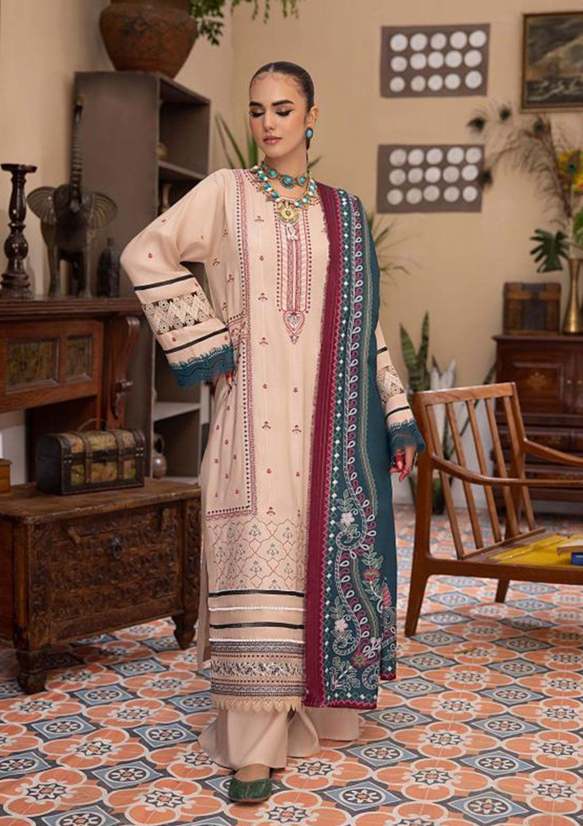 Winter Collection - Mahnur - Masakali - D# 04 A - Official Mahnur - Agha Fabrics UK