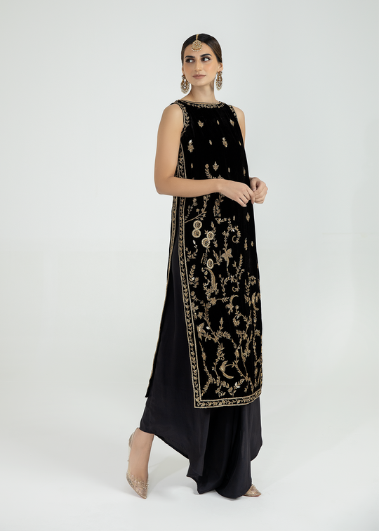 Purple Haze Pret Studio | Apsara Formals | Obsidian