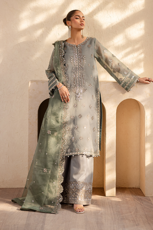 Emaan Adeel | Noore Festive Formals | VELIZA