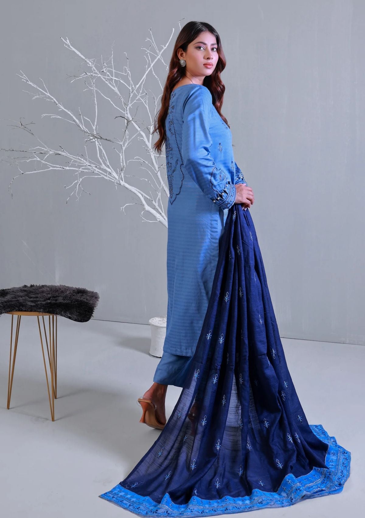 Winter Collection - Almish - Unstitched 24 - D#591 - Bita - Official Almish - Agha Fabrics UK