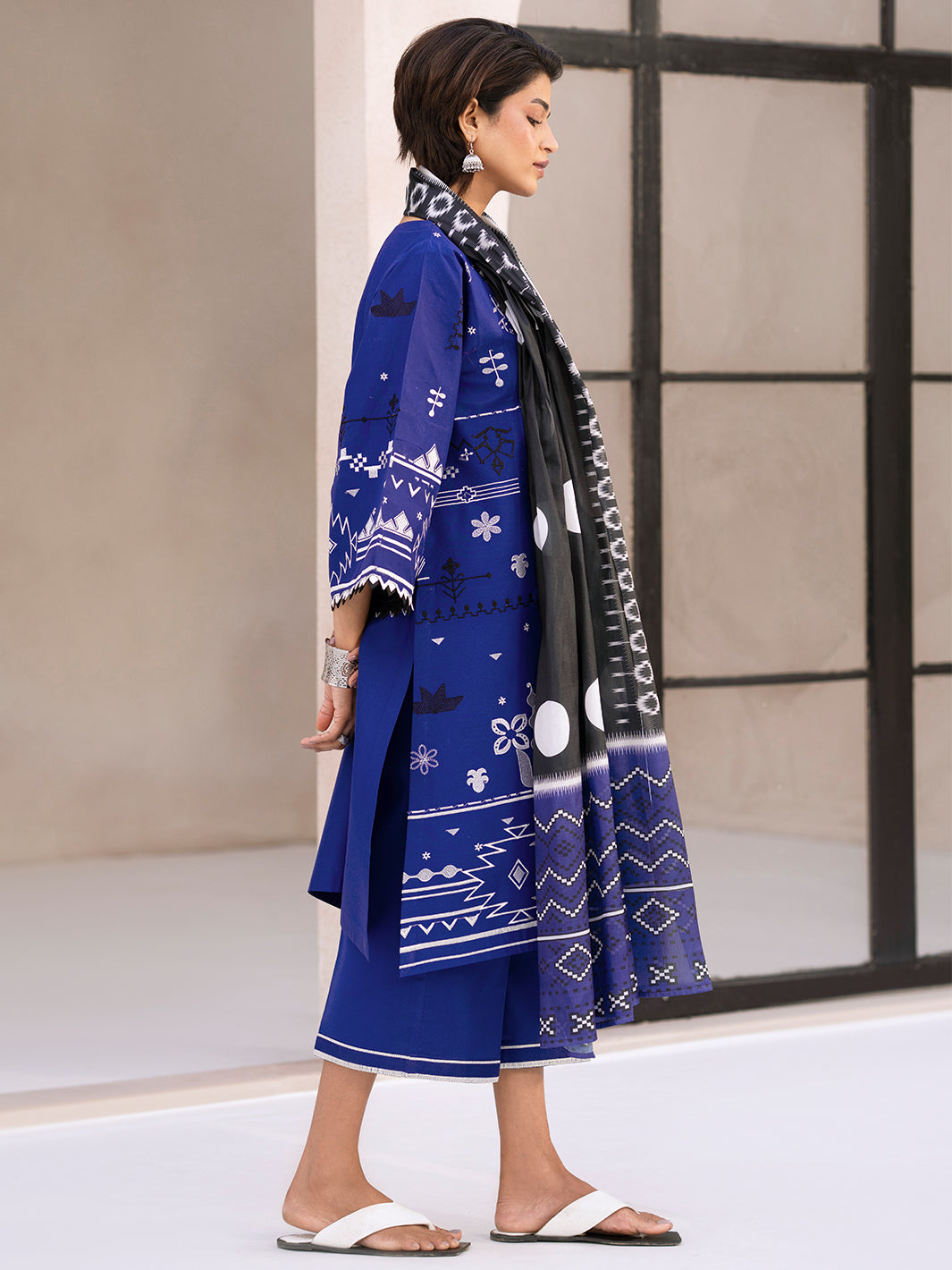 Bin Ilyas | Aaina Summer Edit 25 | 81 - A - Official Bin Ilyas - Agha Fabrics UK