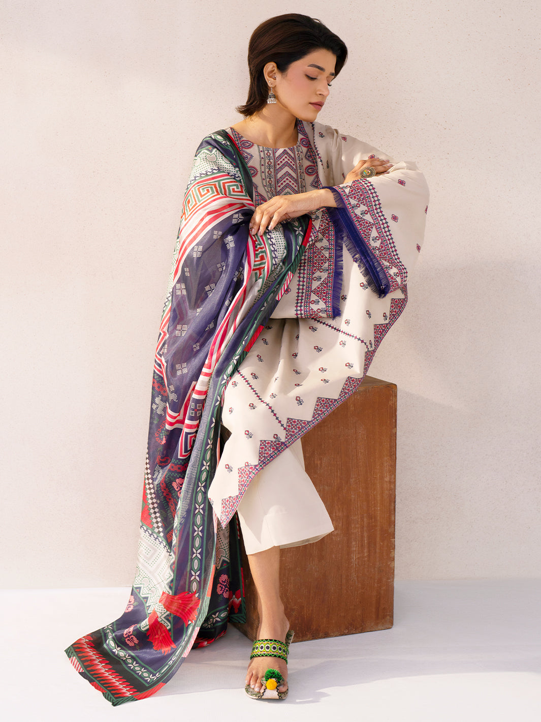 Bin Ilyas | Aaina Summer Edit 25 | 86 - A - Official Bin Ilyas - Agha Fabrics UK