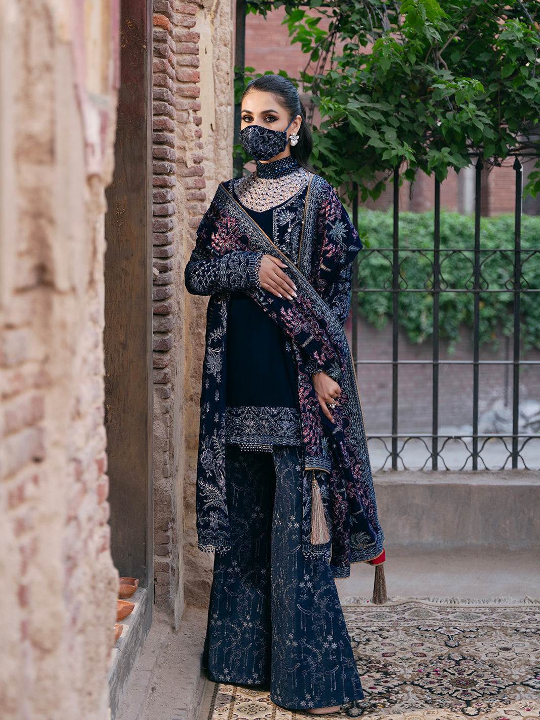 Flossie | Siara Velvet Formals | V-106 - B - Official Flossie - Agha Fabrics UK