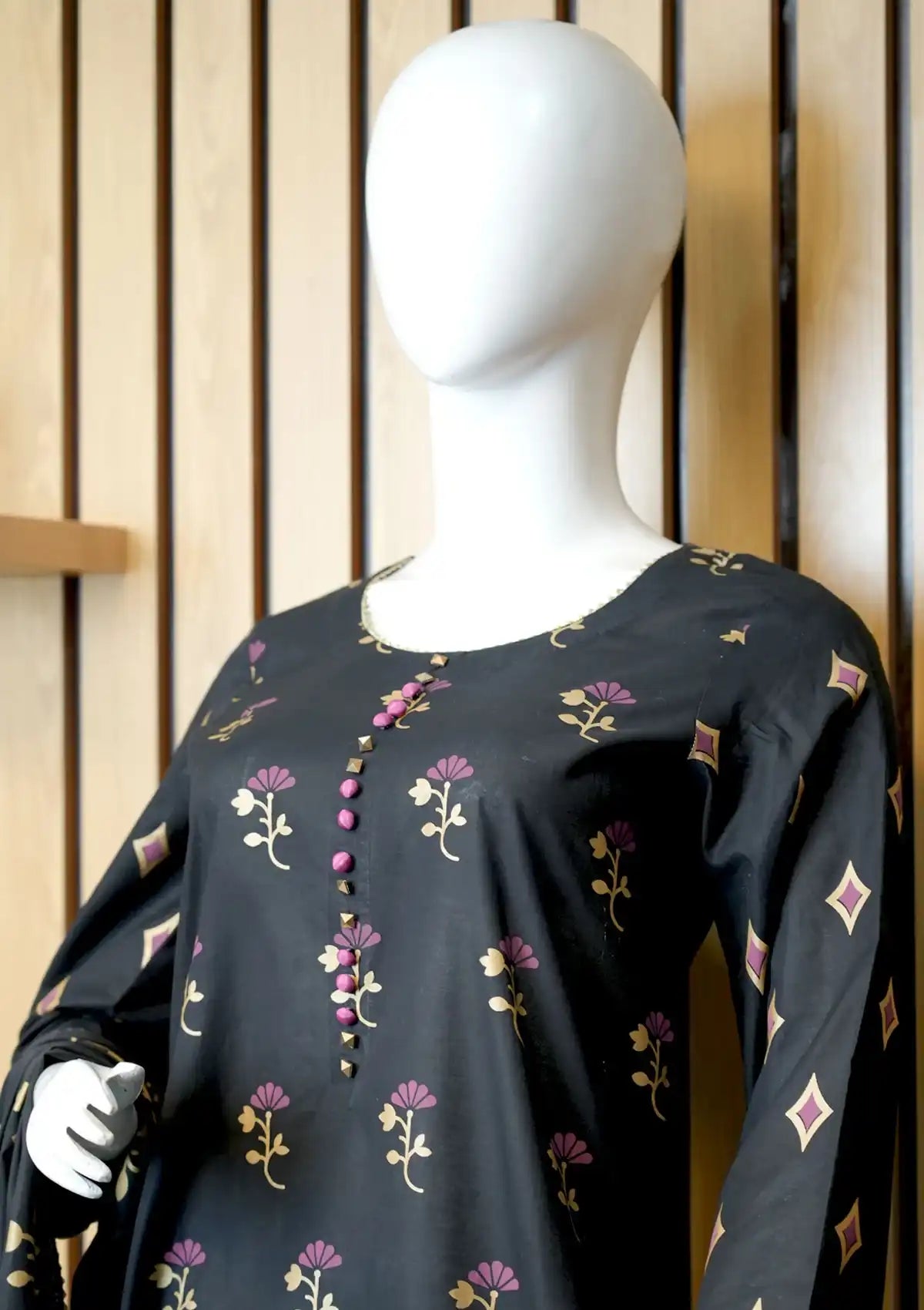 Winter Collection - Madiha Jahangir - Gulmira - Cambric - 2 pcs - D#04 - Official Madiha Jahangir - Agha Fabrics UK