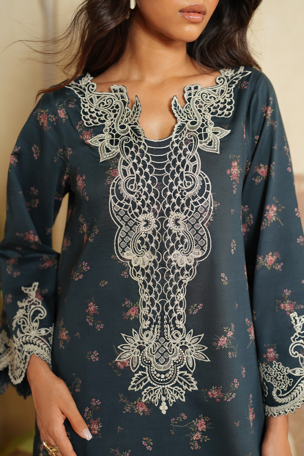 Iznik | Winter 25 | IPF-12 - Official Iznik - Agha Fabrics UK