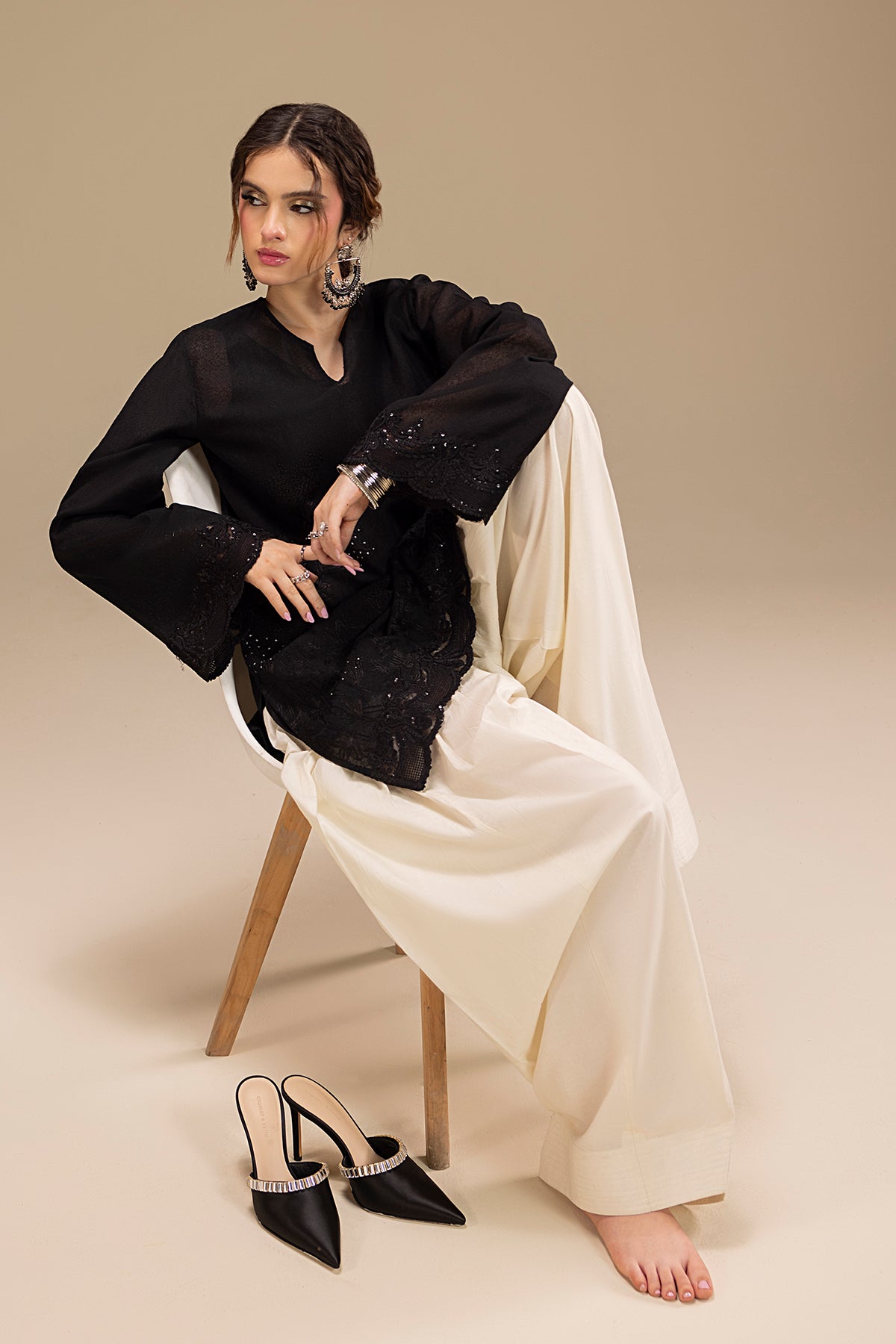 Erum Khan | Lillia Summer Edit | Night Petal