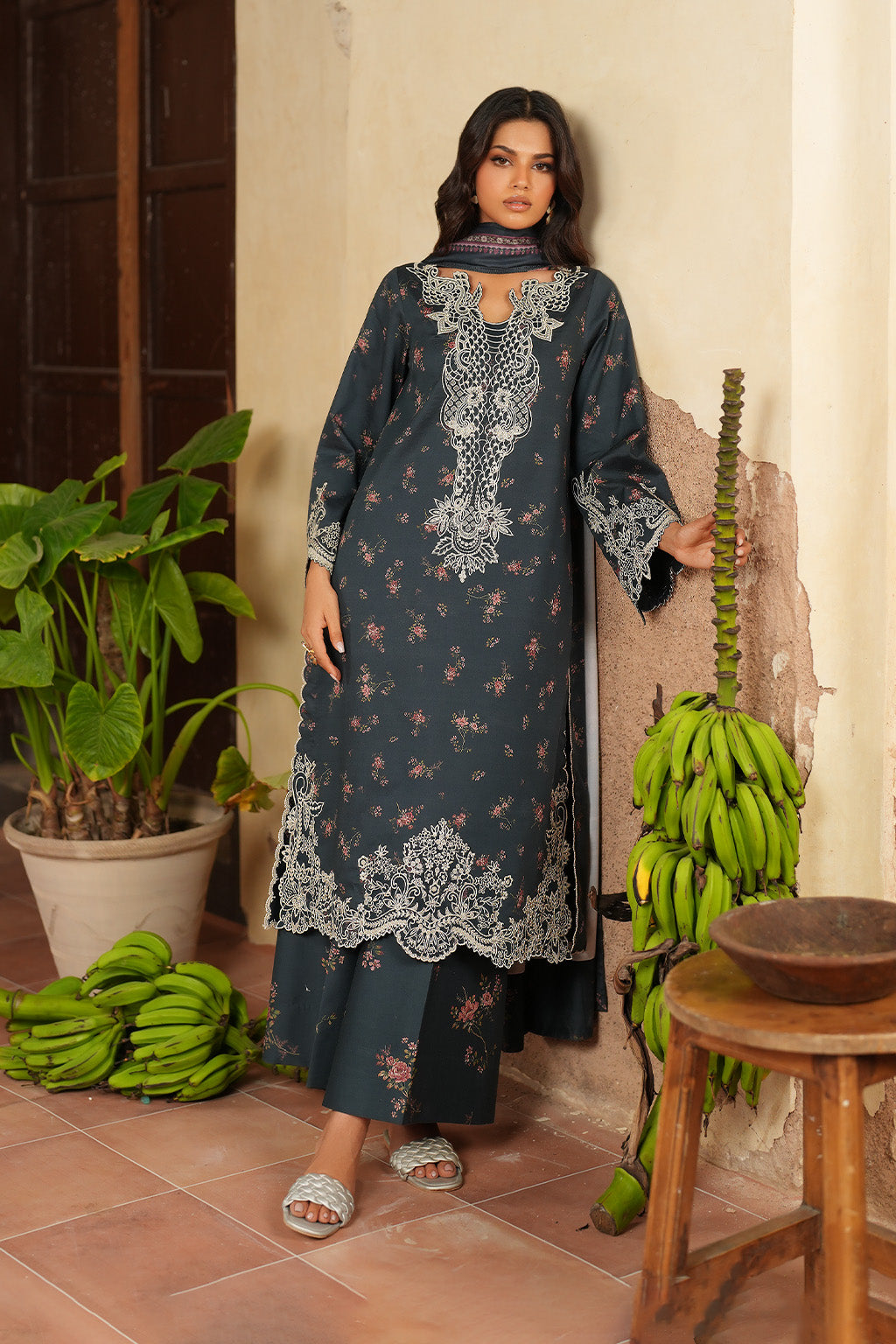 Iznik | Winter 25 | IPF-12 - Official Iznik - Agha Fabrics UK
