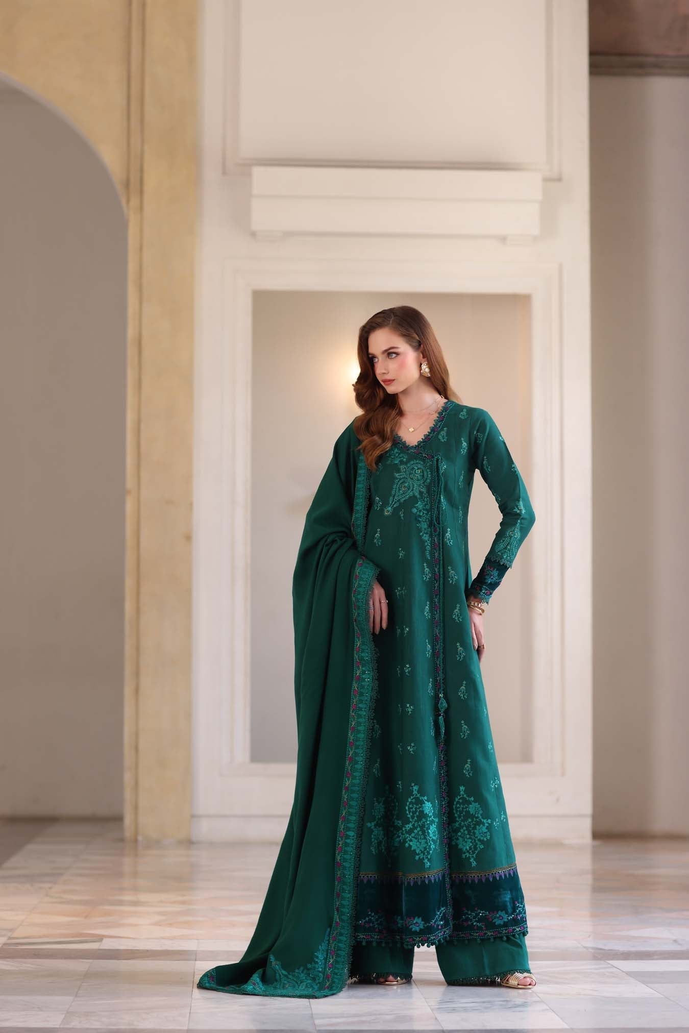 Noor by Saadia Asad | Winter Pashmina 25 | Emerald Reverie