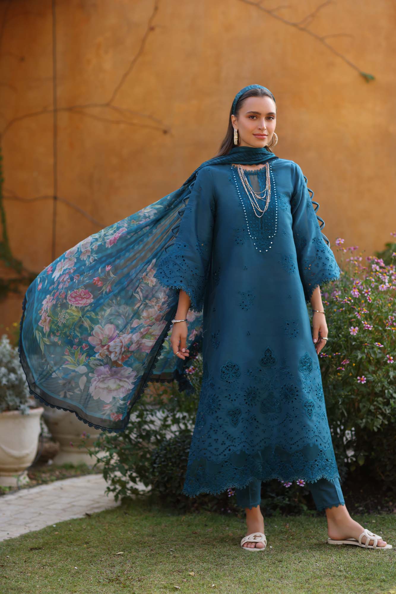 Noor by Saadia Asad | Luxe Chikankari 25 D8-B