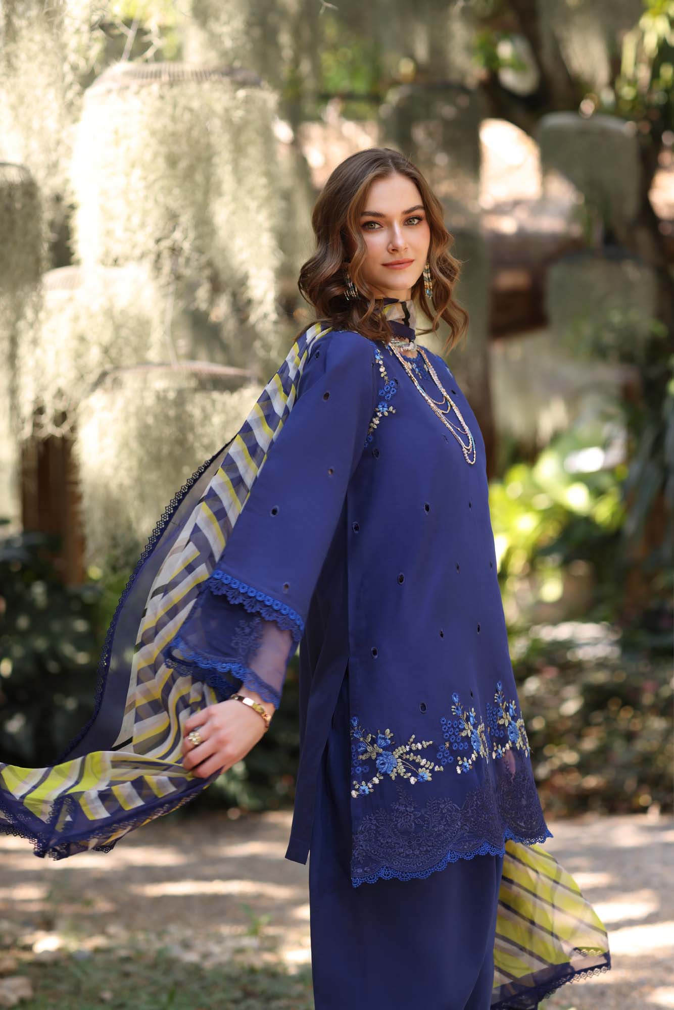 Noor by Saadia Asad | Eid Luxe Printedkari | D3-A
