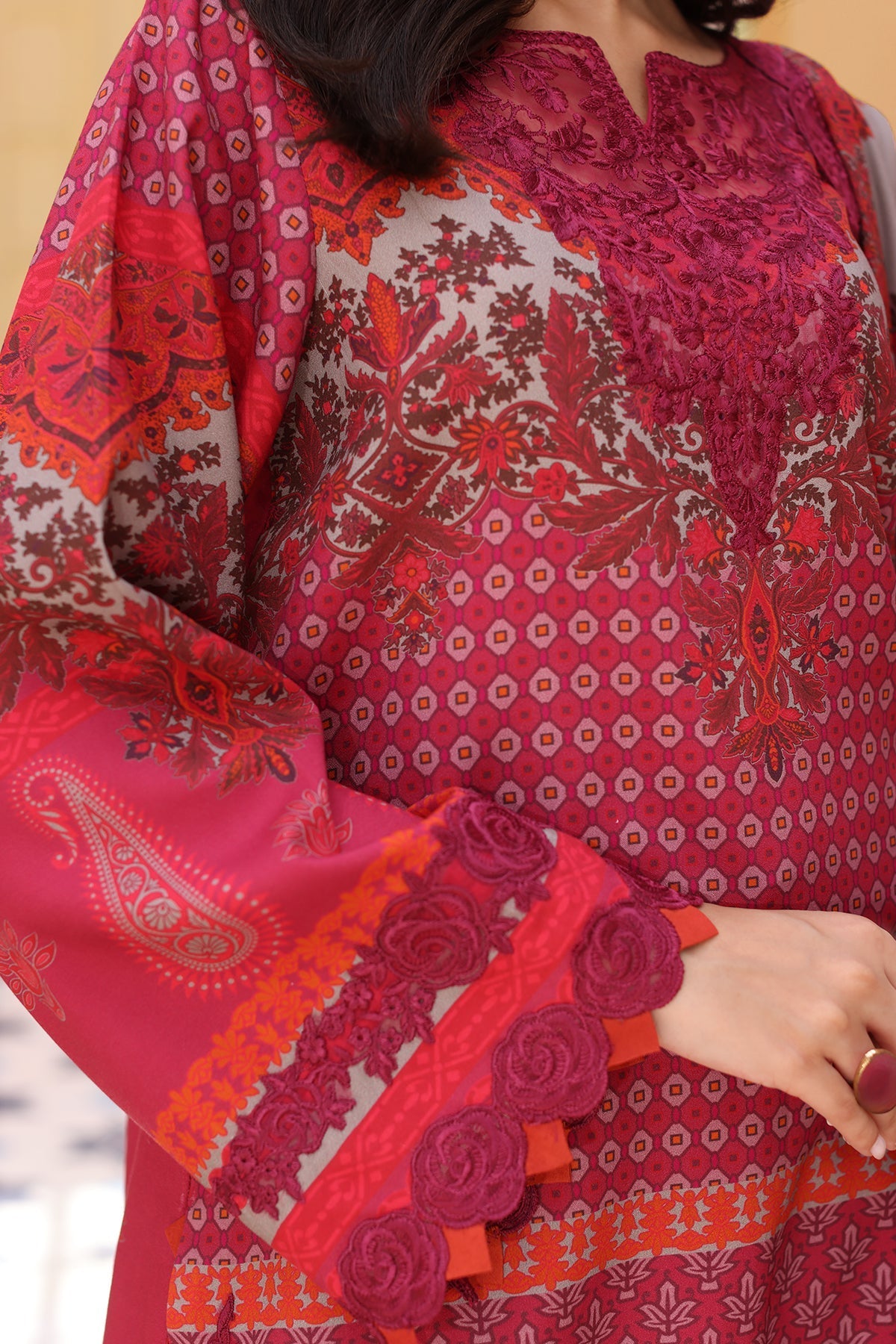 Charizma | Sheen Embroidered Linen Shawl | SHW4-06