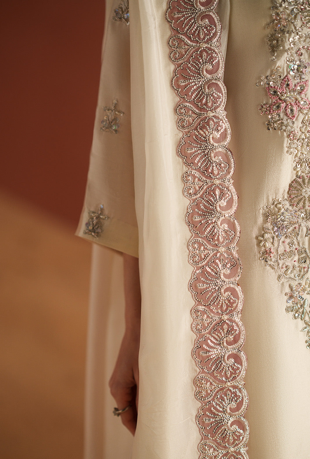 AJR Couture | Modern Muse Luxe Pret | Nooré