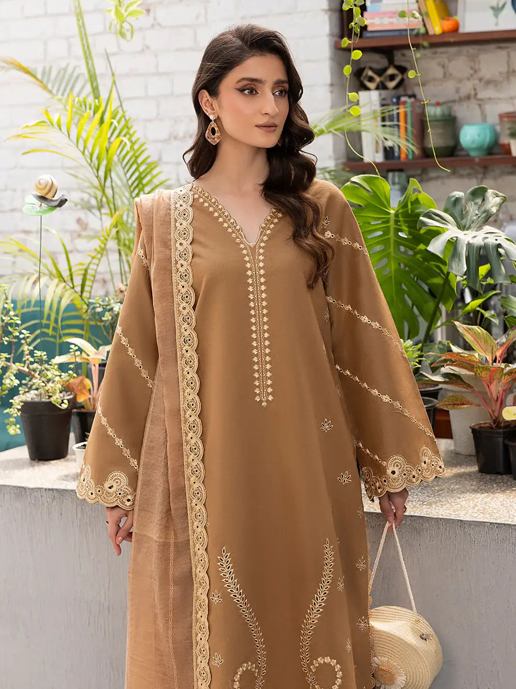 Izel | Meadow Muse Embroidered Lawn 25 | AVELA - Official Izel - Agha Fabrics UK