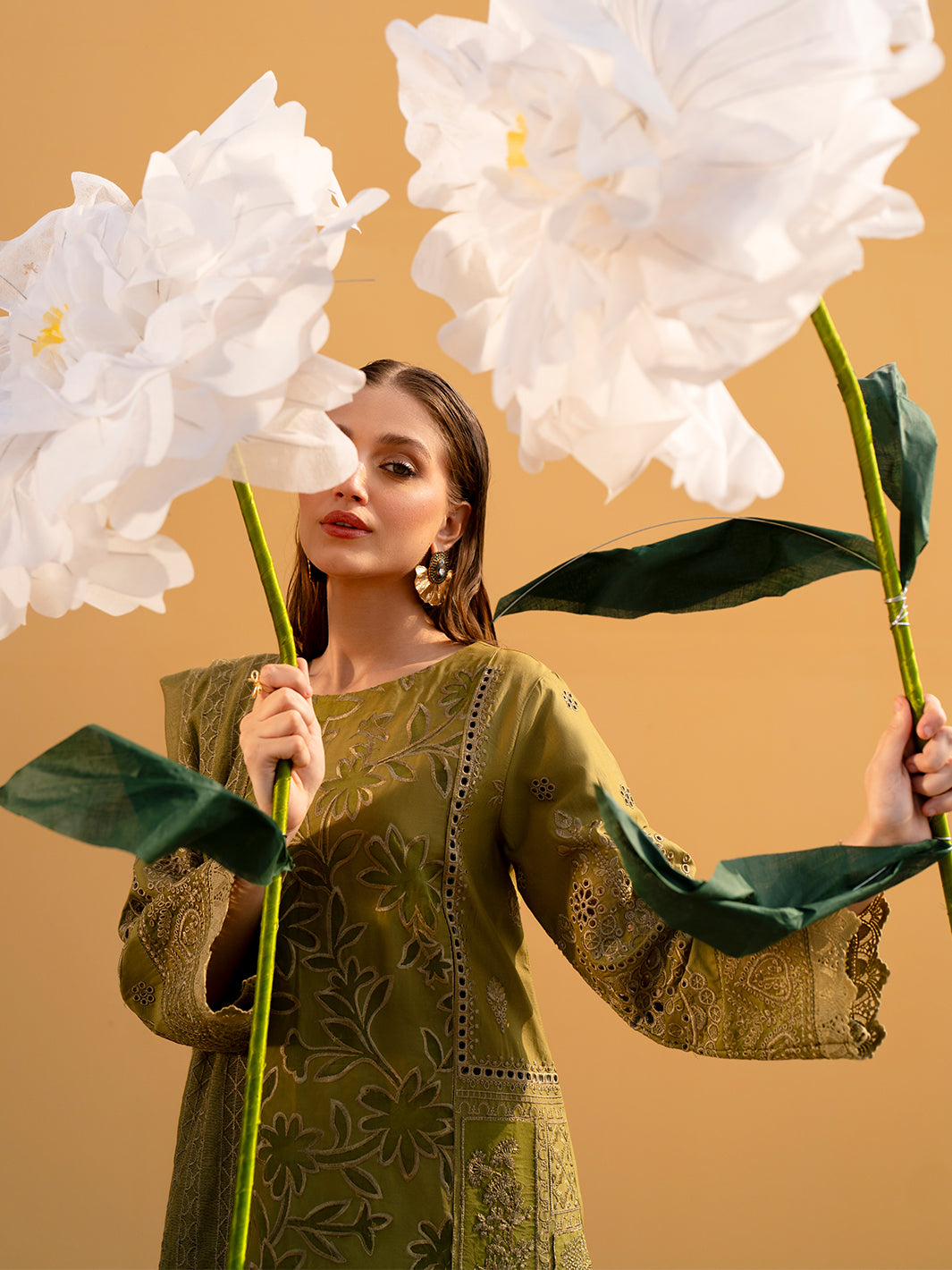 Mahnur | Sirena Luxury Lawn 25 | Adrienne