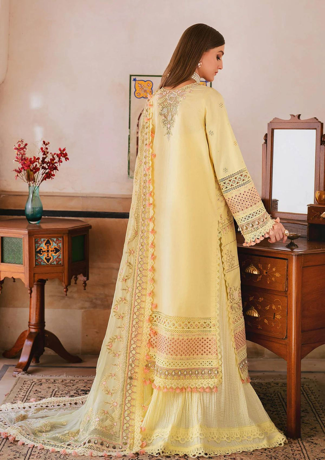 Lawn Collection - Akbar Aslam - Hayat - Eid - D#123 - Caviar