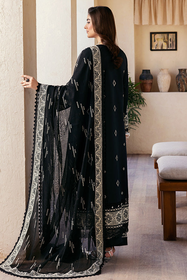 Saffron | Summer Soiree 25 | Noir