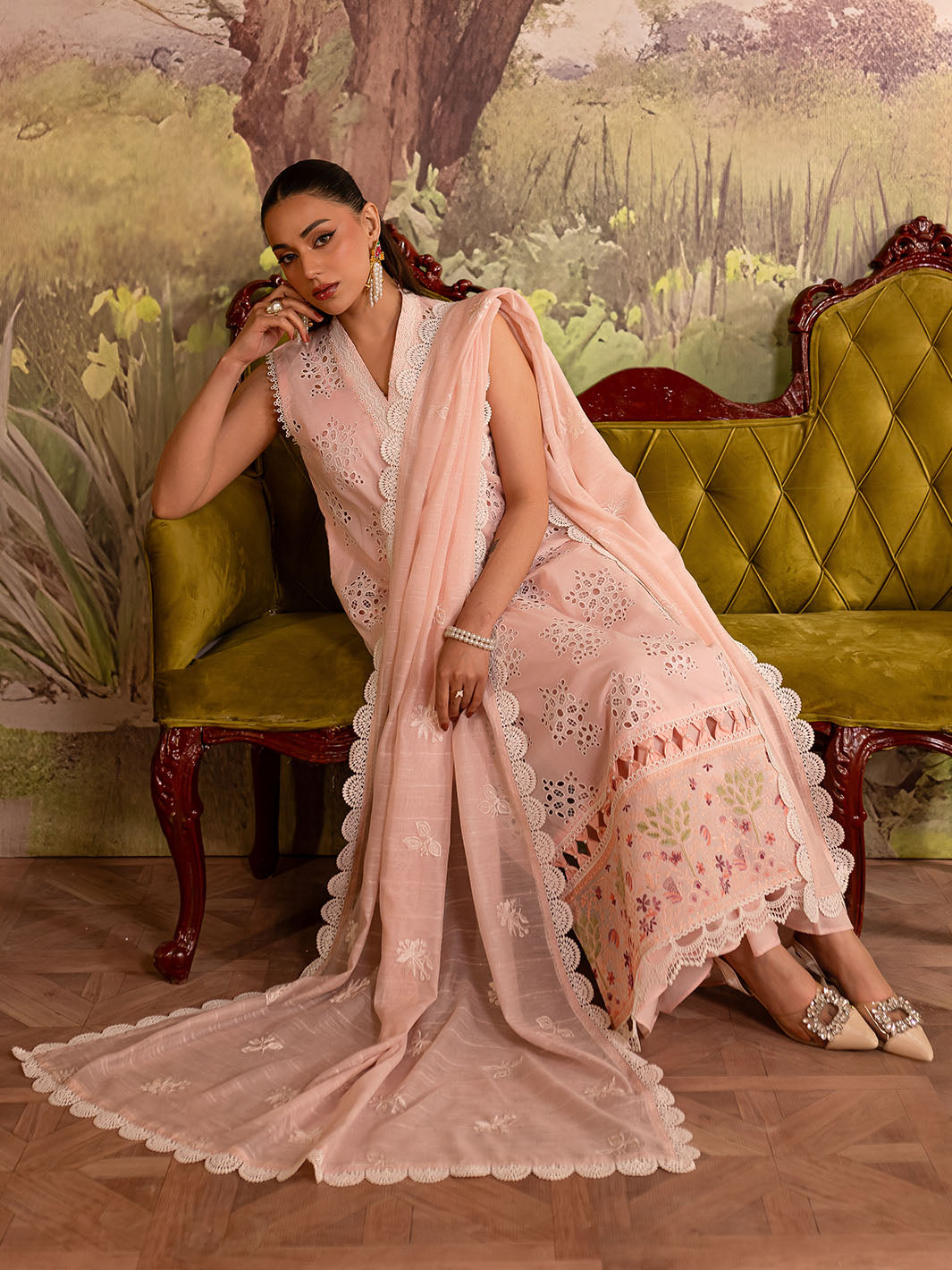 Mahnur | Twilight Luxury Lawn 25 | AYSEL