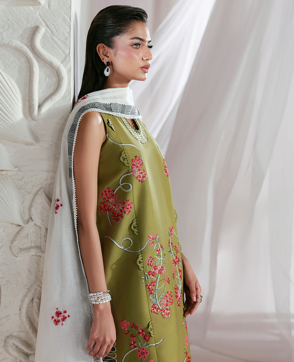 Republic Womenswear | Basics 25 | BP-213