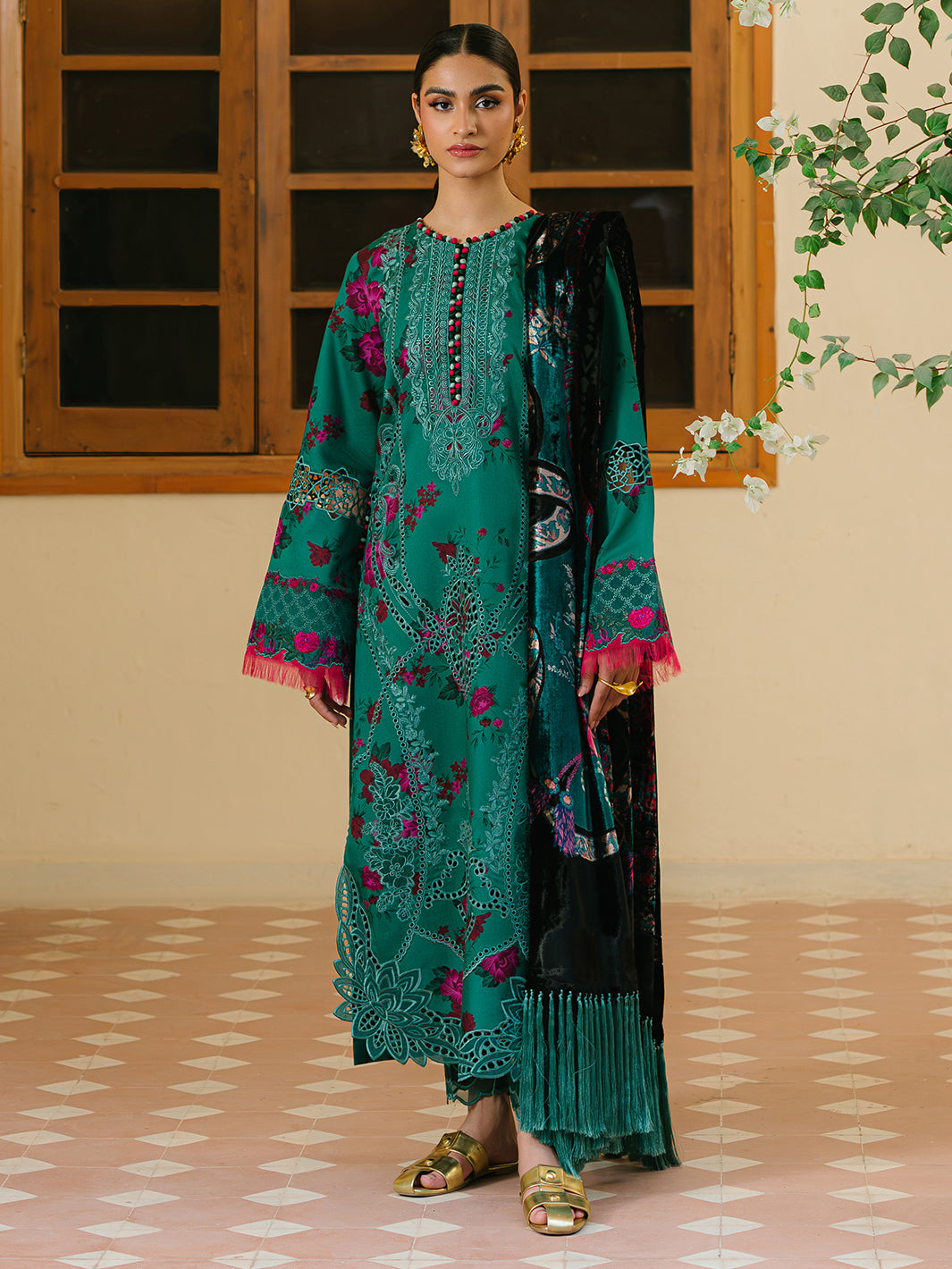 Bin Ilyas | Olivia Embroidered Winter 24 | 526 - B