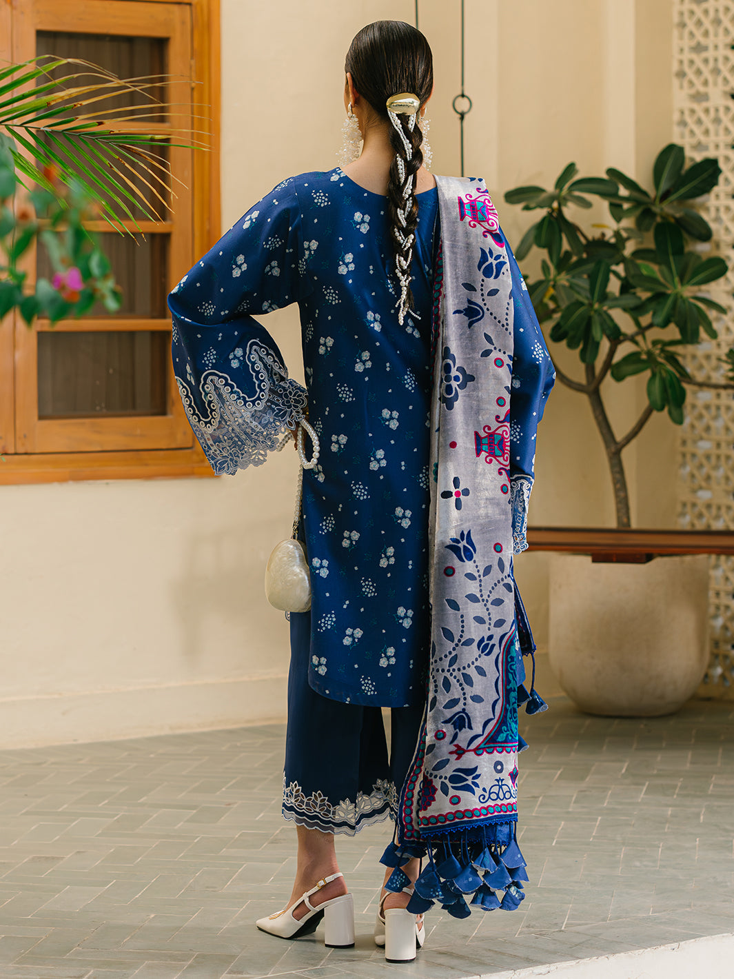 Bin Ilyas | Olivia Embroidered Winter 24 | 527 - B