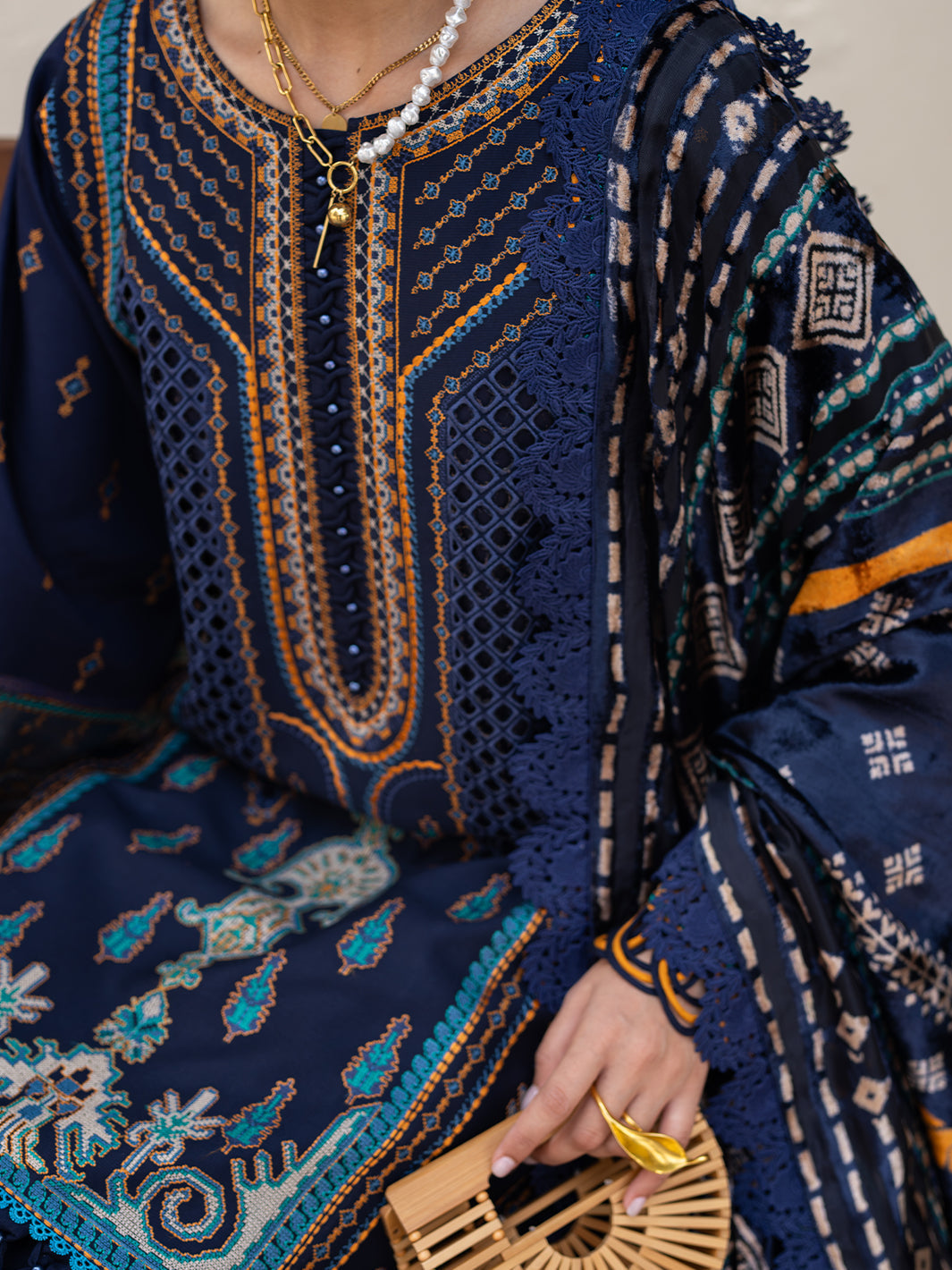 Bin Ilyas | Olivia Embroidered Winter 24 | 522 - A