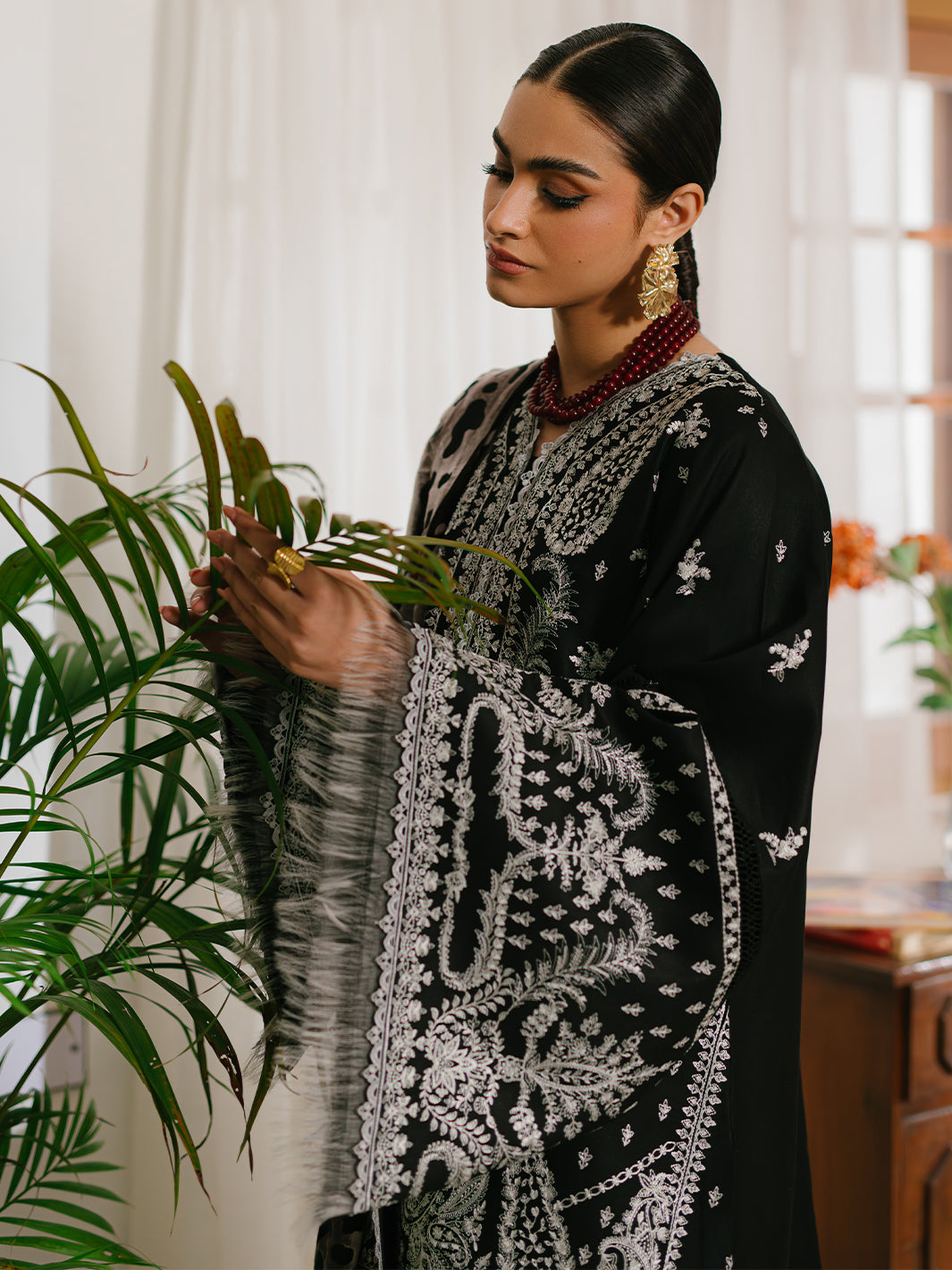 Bin Ilyas | Olivia Embroidered Winter 24 | 523 - B