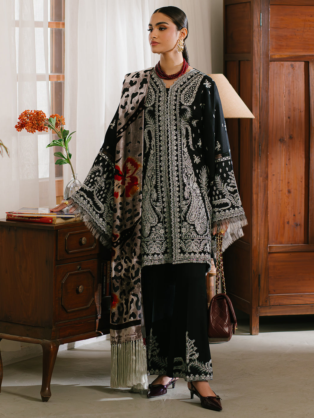Bin Ilyas | Olivia Embroidered Winter 24 | 523 - B