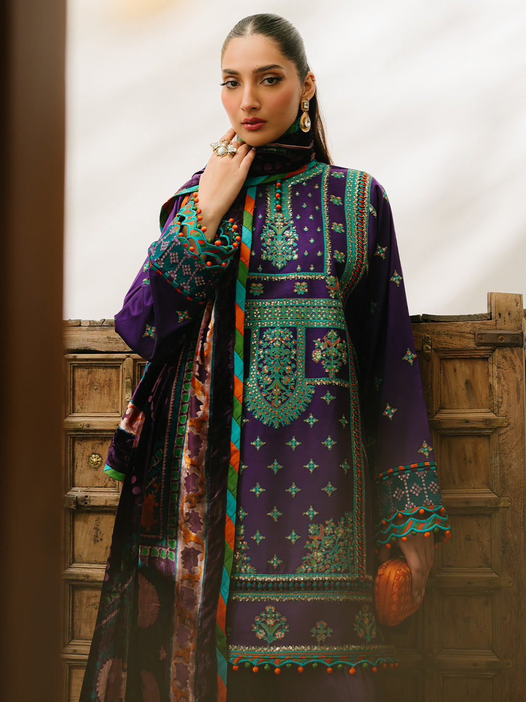 Bin Ilyas | Olivia Embroidered Winter 24 | 524 - B