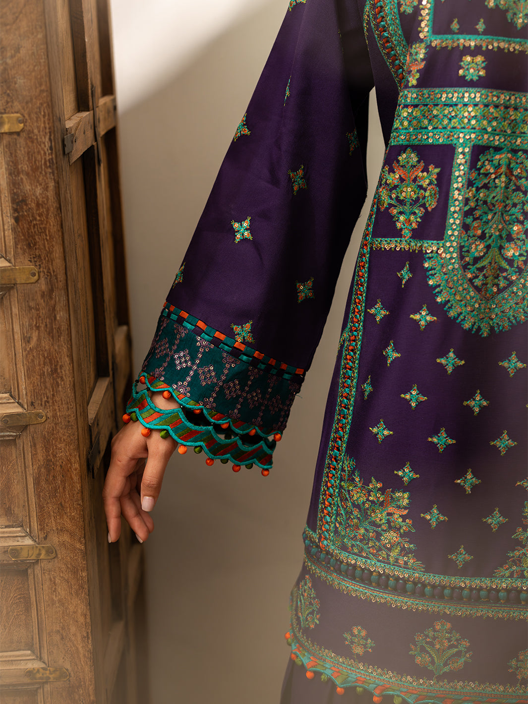 Bin Ilyas | Olivia Embroidered Winter 24 | 524 - B