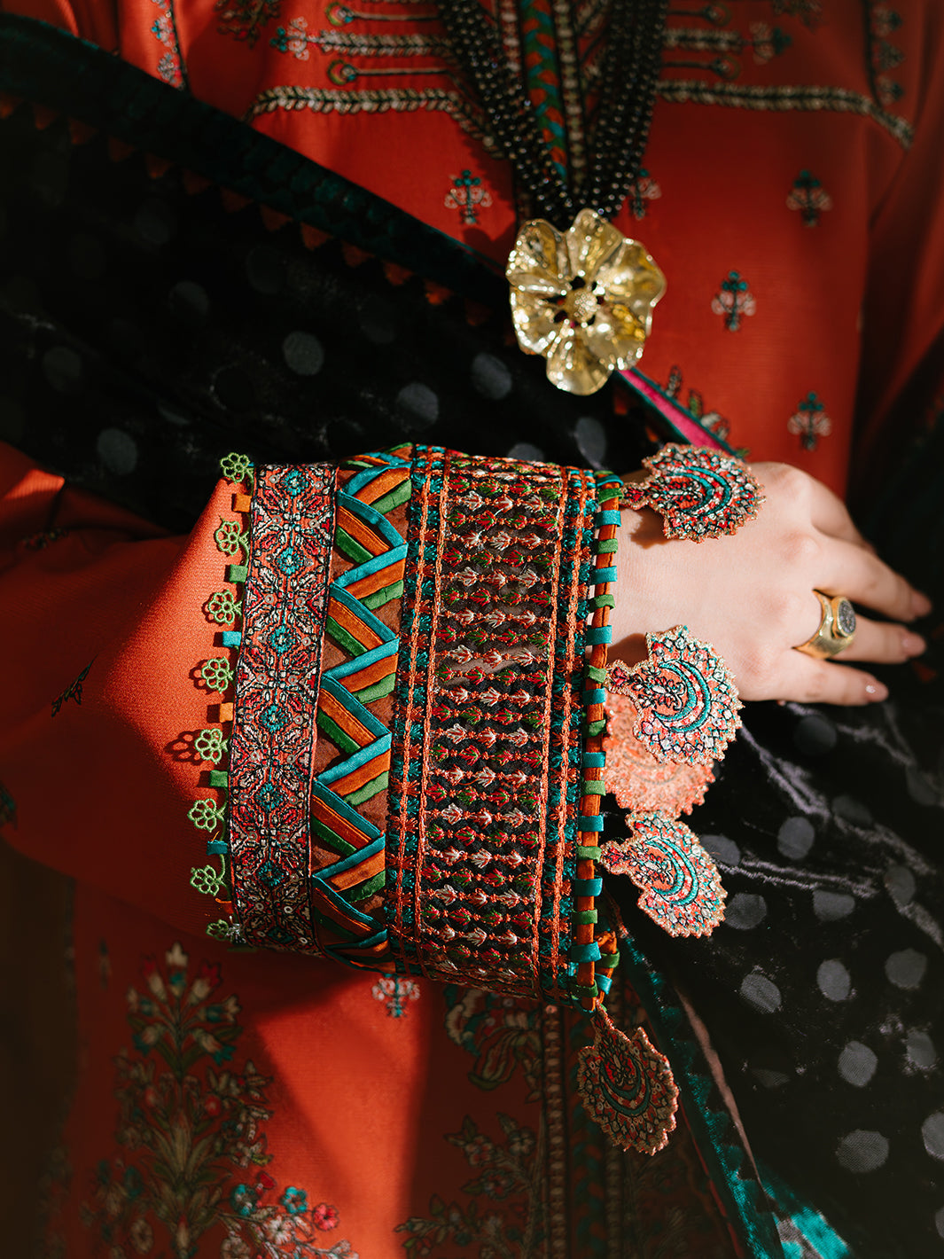 Bin Ilyas | Olivia Embroidered Winter 24 | 525 - B