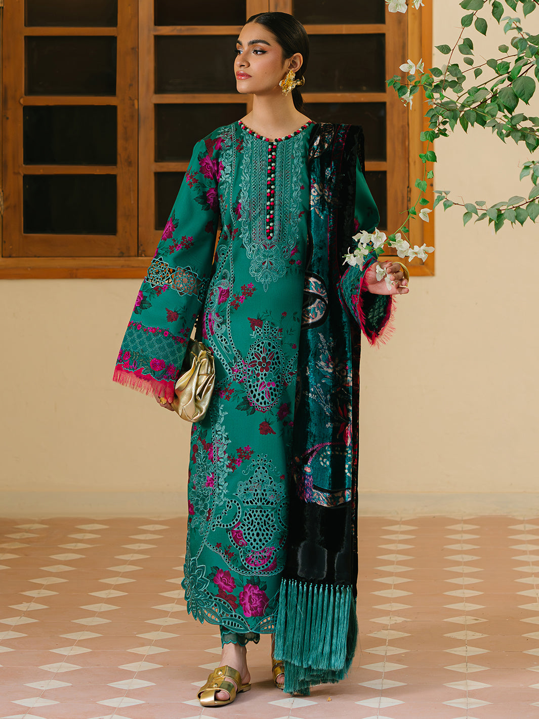 Bin Ilyas | Olivia Embroidered Winter 24 | 526 - B