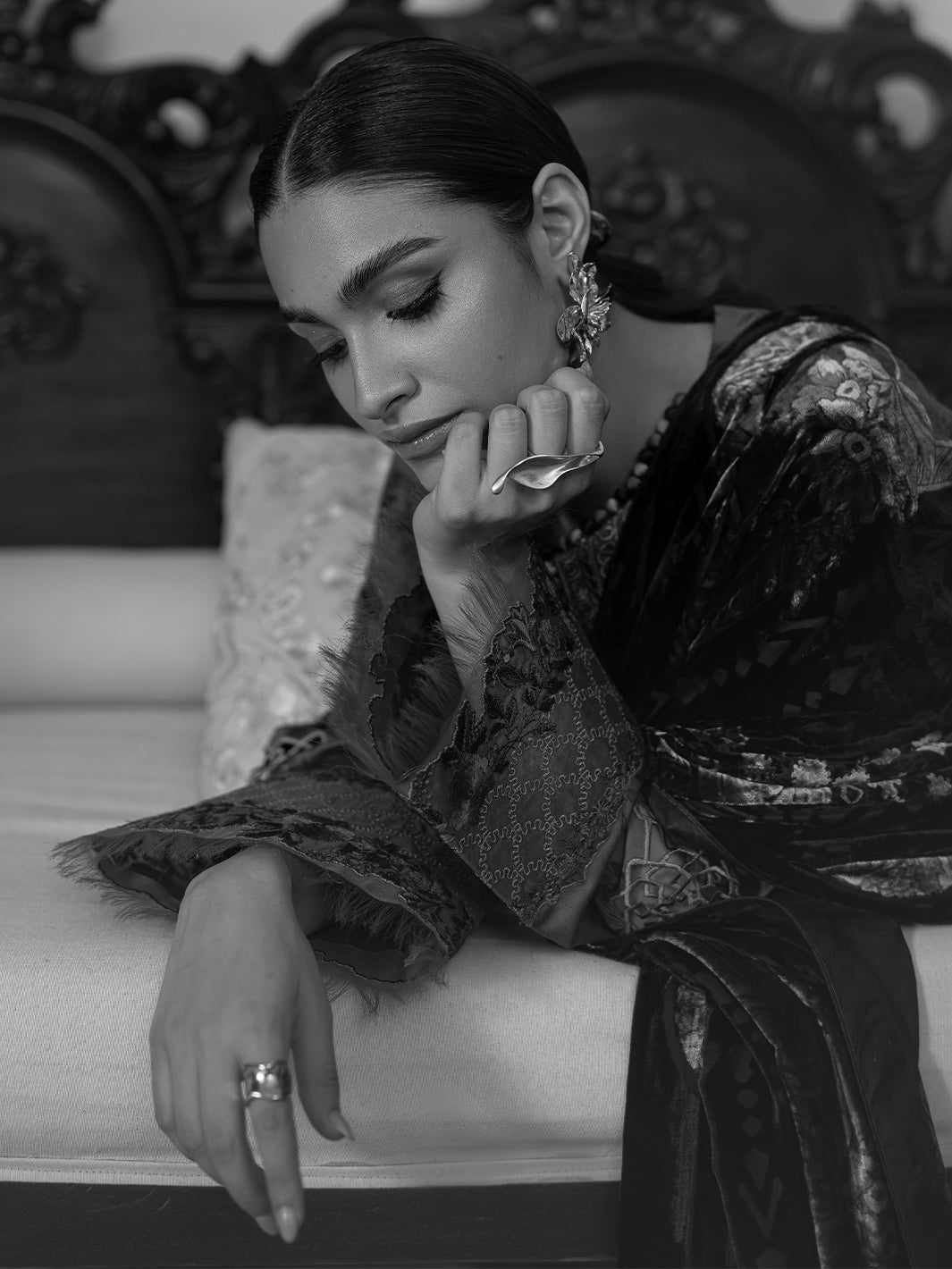 Bin Ilyas | Olivia Embroidered Winter 24 | 526 - B