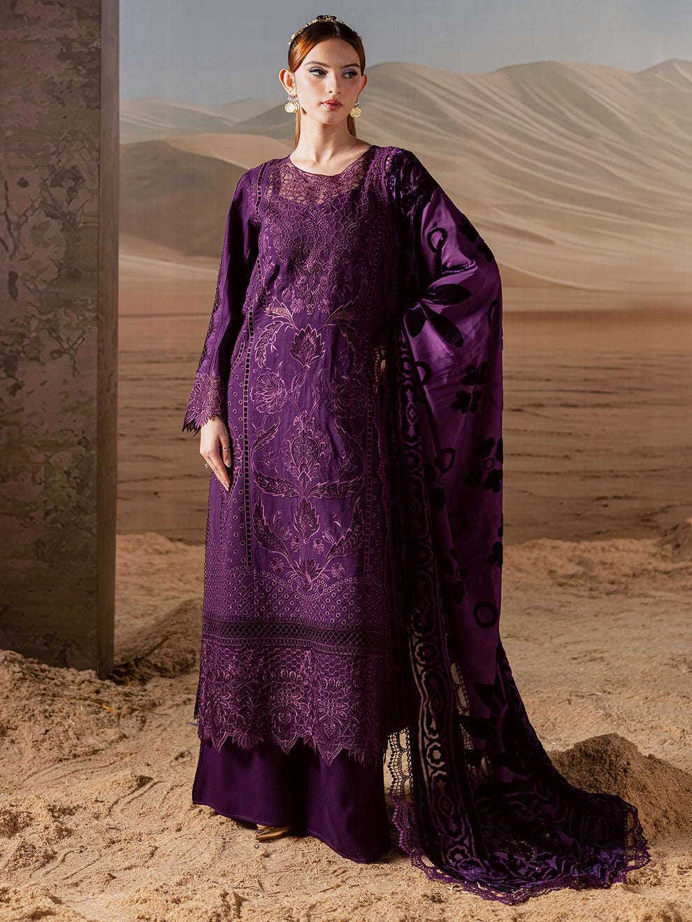 Mahnur | Amelia Luxury Winter 25 | CK-010 Kotrai - Official Mahnur - Agha Fabrics UK